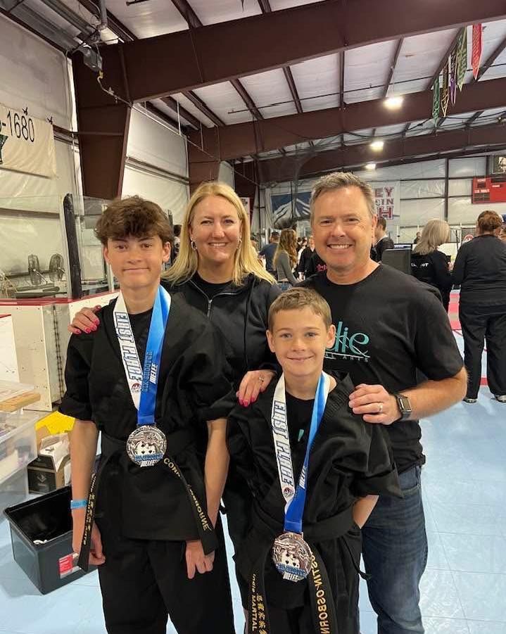 The word placeholder is on a gray background.