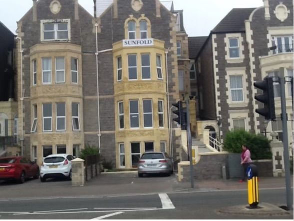 A building with the word sunbird on it