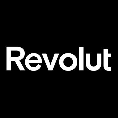 El logo de Revolut es blanco sobre fondo negro.