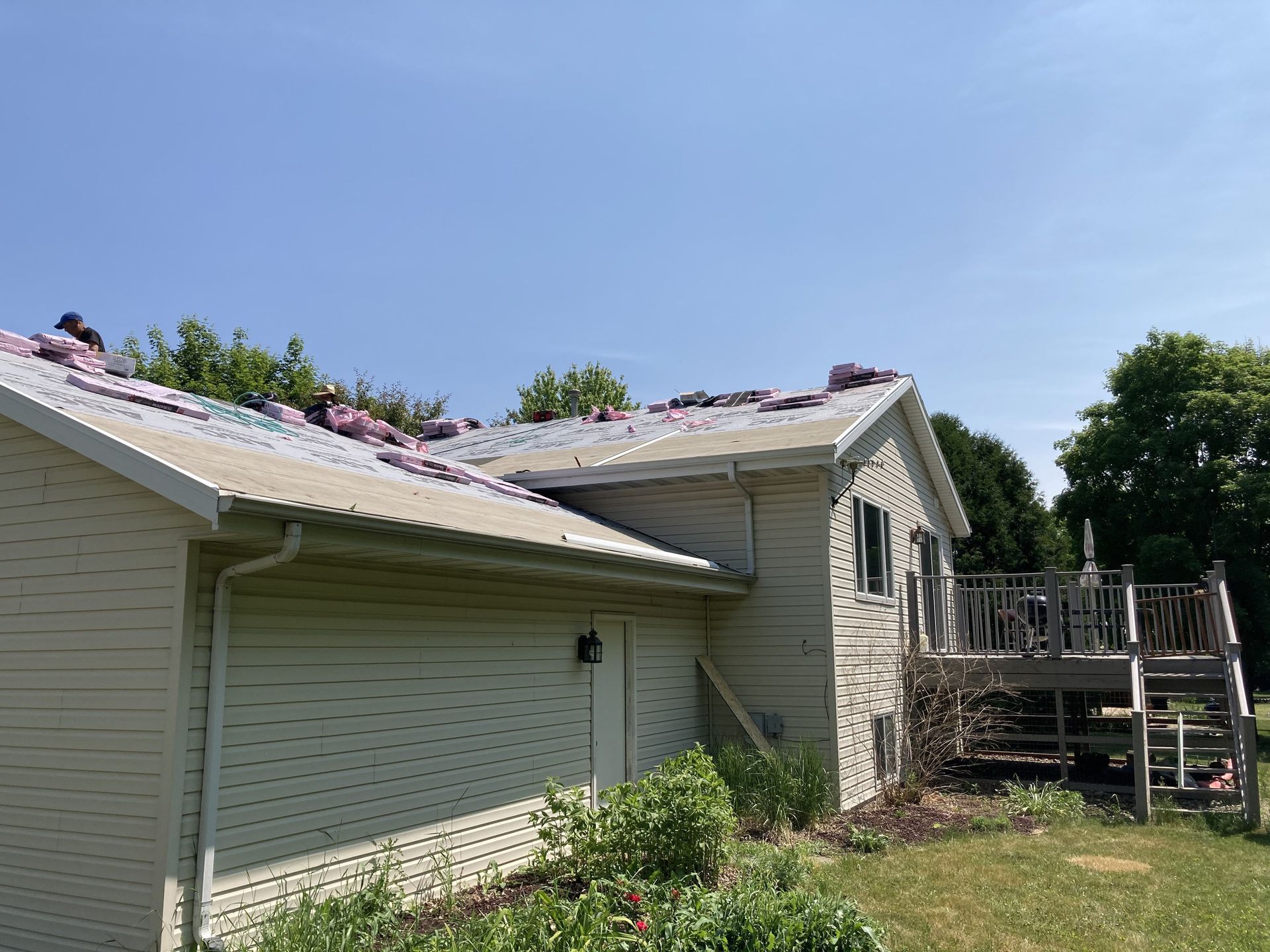 roof repair Oconomowoc