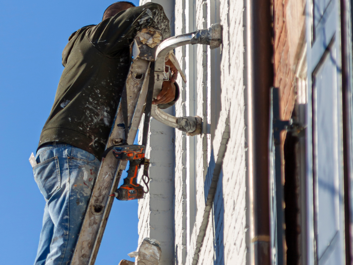 commercial exterior painting in brookfield