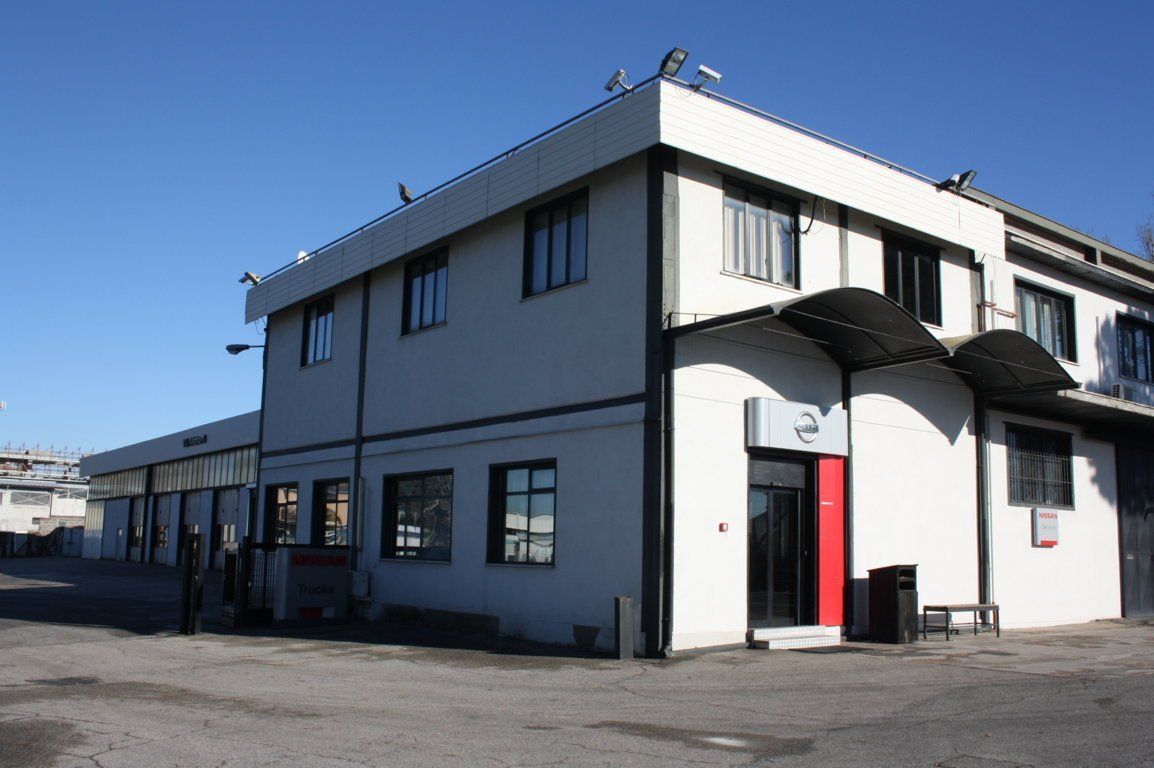 entrata uffici ed officina della ditta Mattoni a Roma