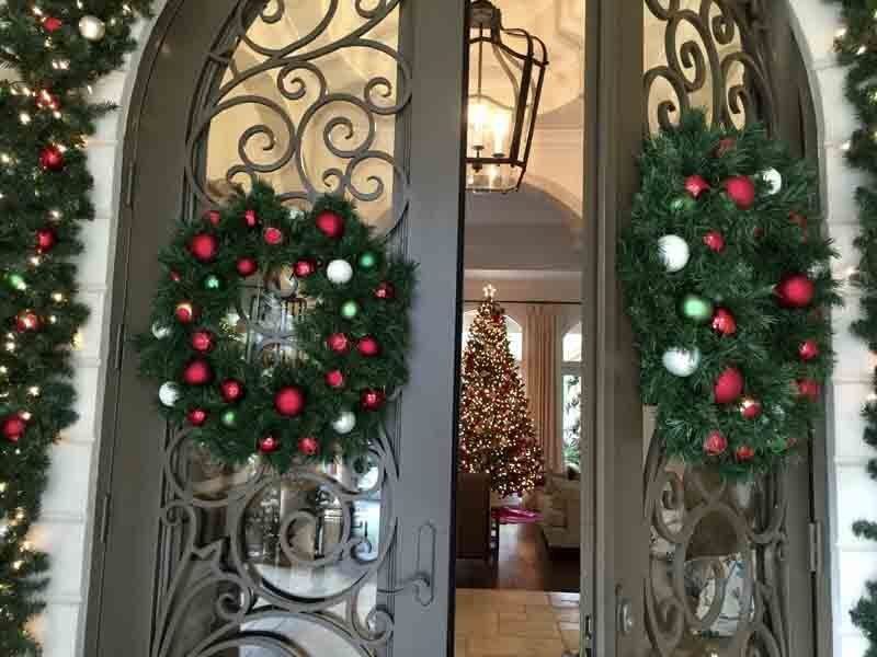 Elegant decorating in Miami home