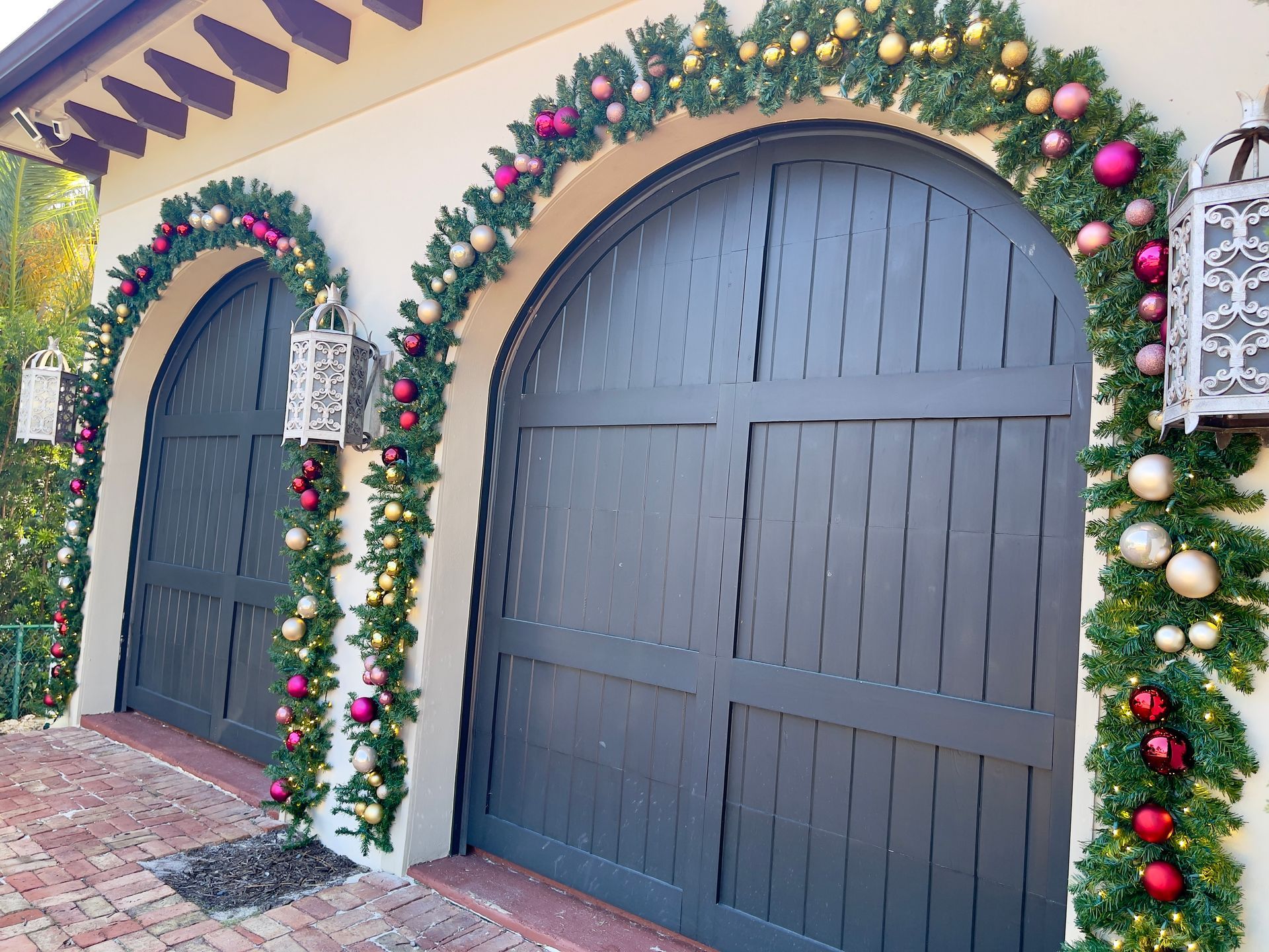 Custom holiday garland in Coral Gables home