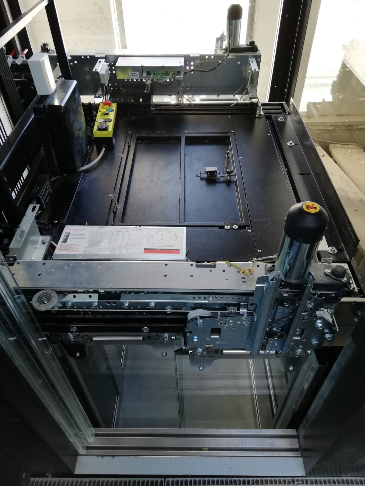 Sistema di funzionamento cabina ascensore