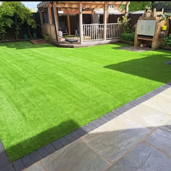 artificial lawns hampshire photo 3