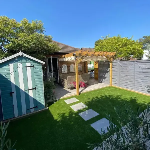 artificial lawns southampton photo 1