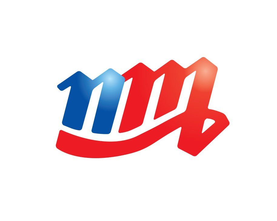 En rød, hvit og blå logo på hvit bakgrunn.