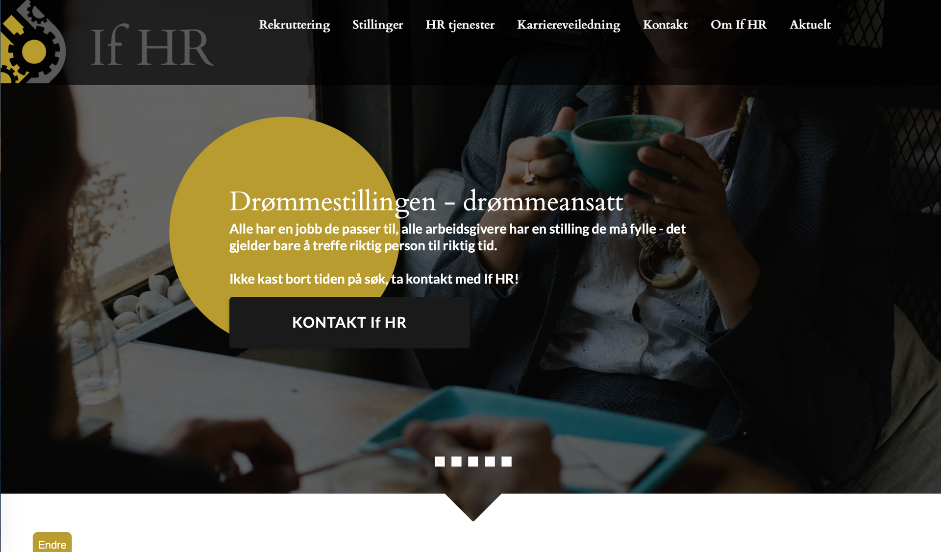 Et skjermbilde av et nettsted som viser en kvinne som holder en kopp kaffe