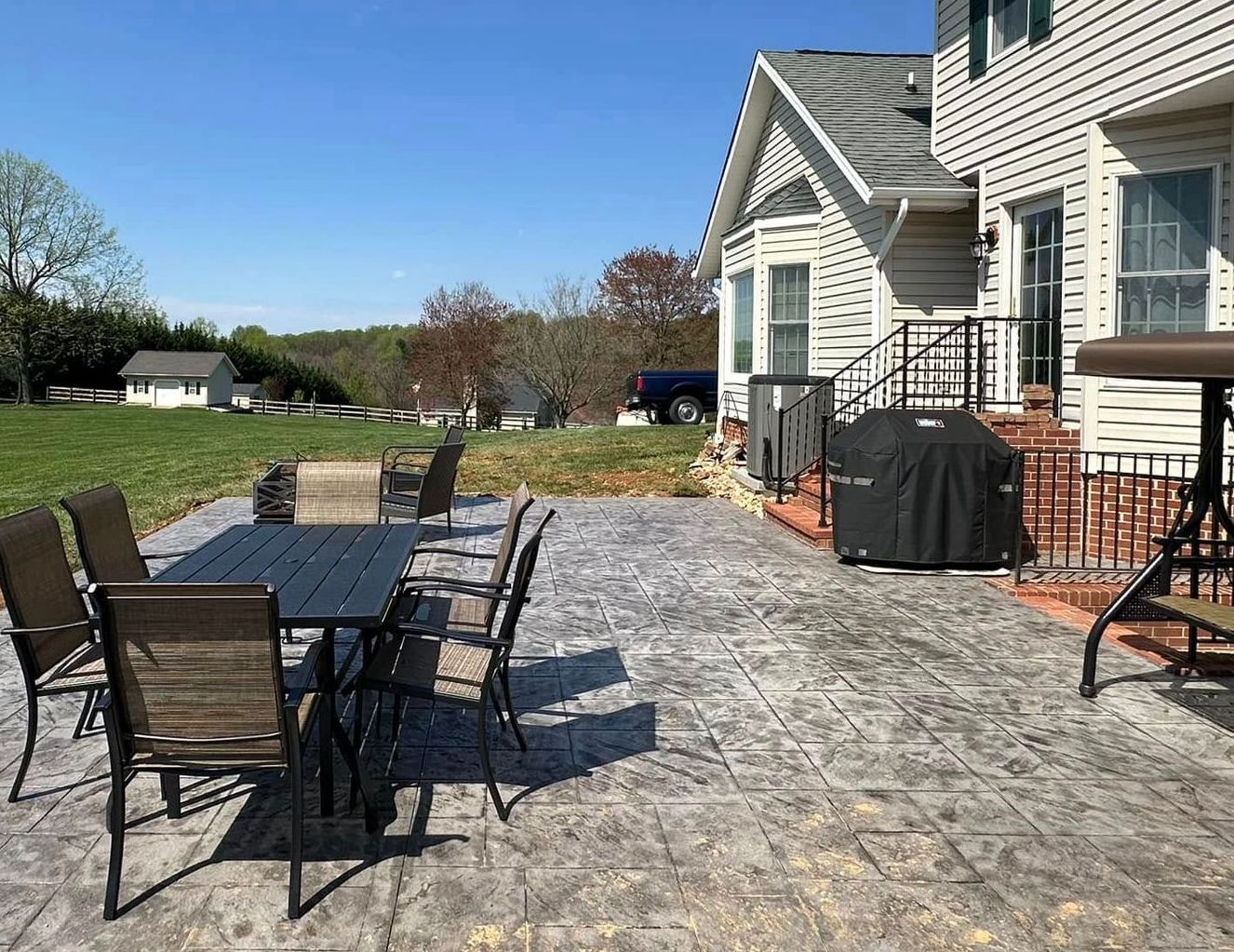 Custom paver patio designed by a patio builder in Bel Air, MD, perfect for summer outdoor living