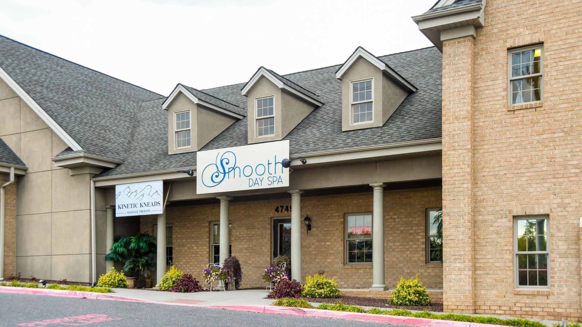 Smooth Day Spa Building