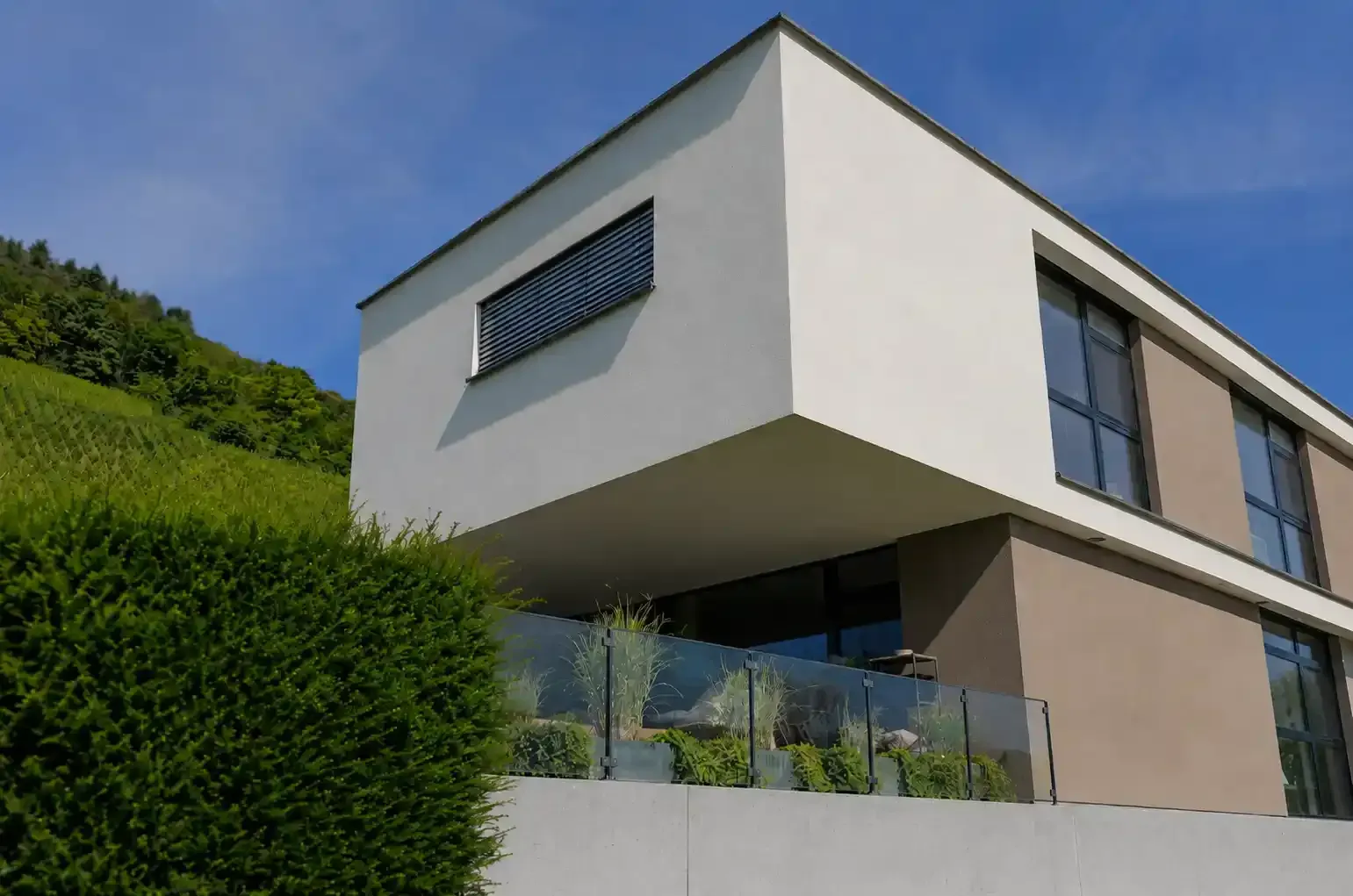 House exterior after soft wash house washing in Hawthorne, Brisbane