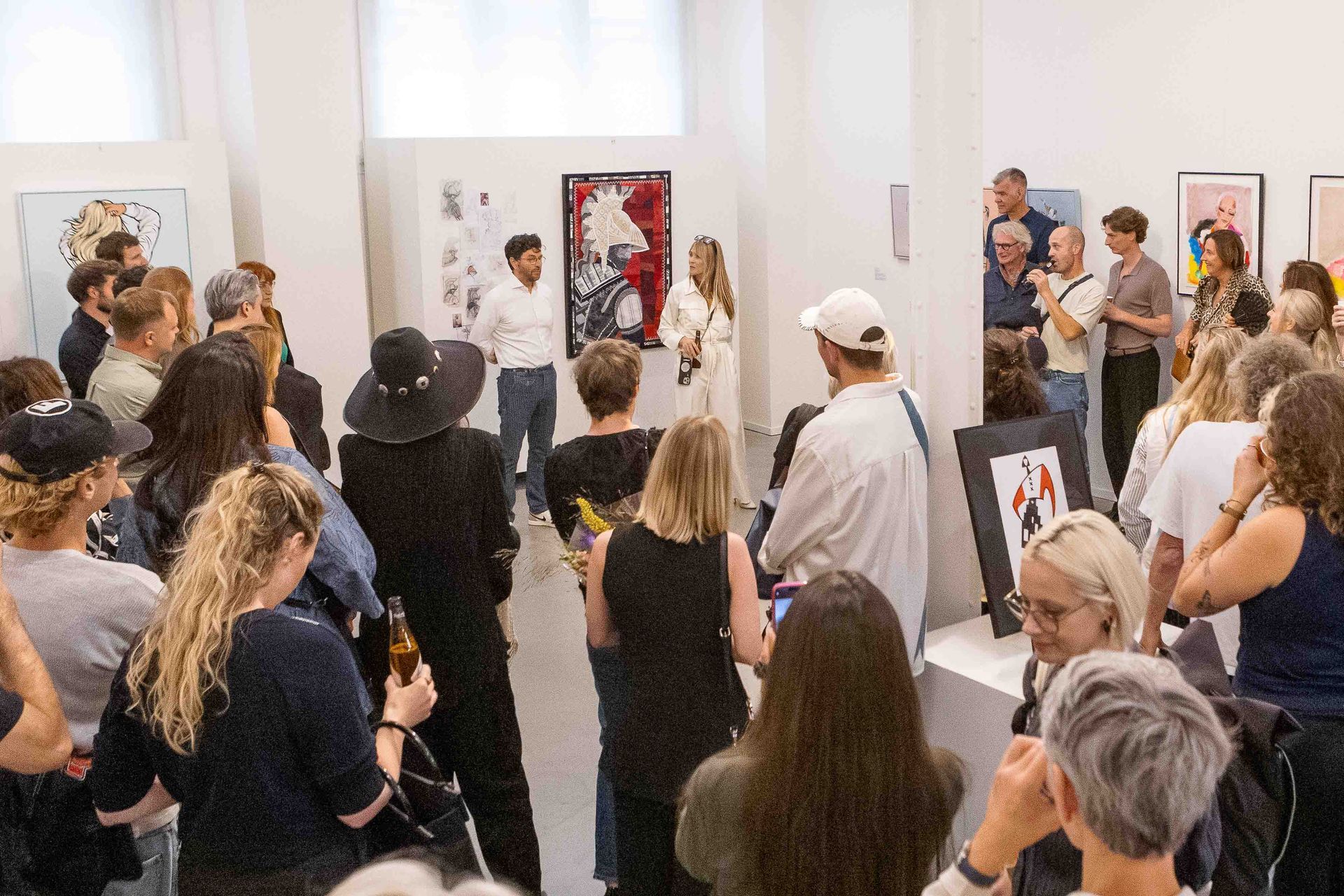 OPENING AMSTERDAM MODESTAD