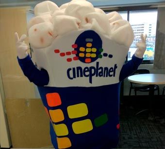 EL REYNO DEL DISFRAZ - Alquiler de muñecos publicitarios