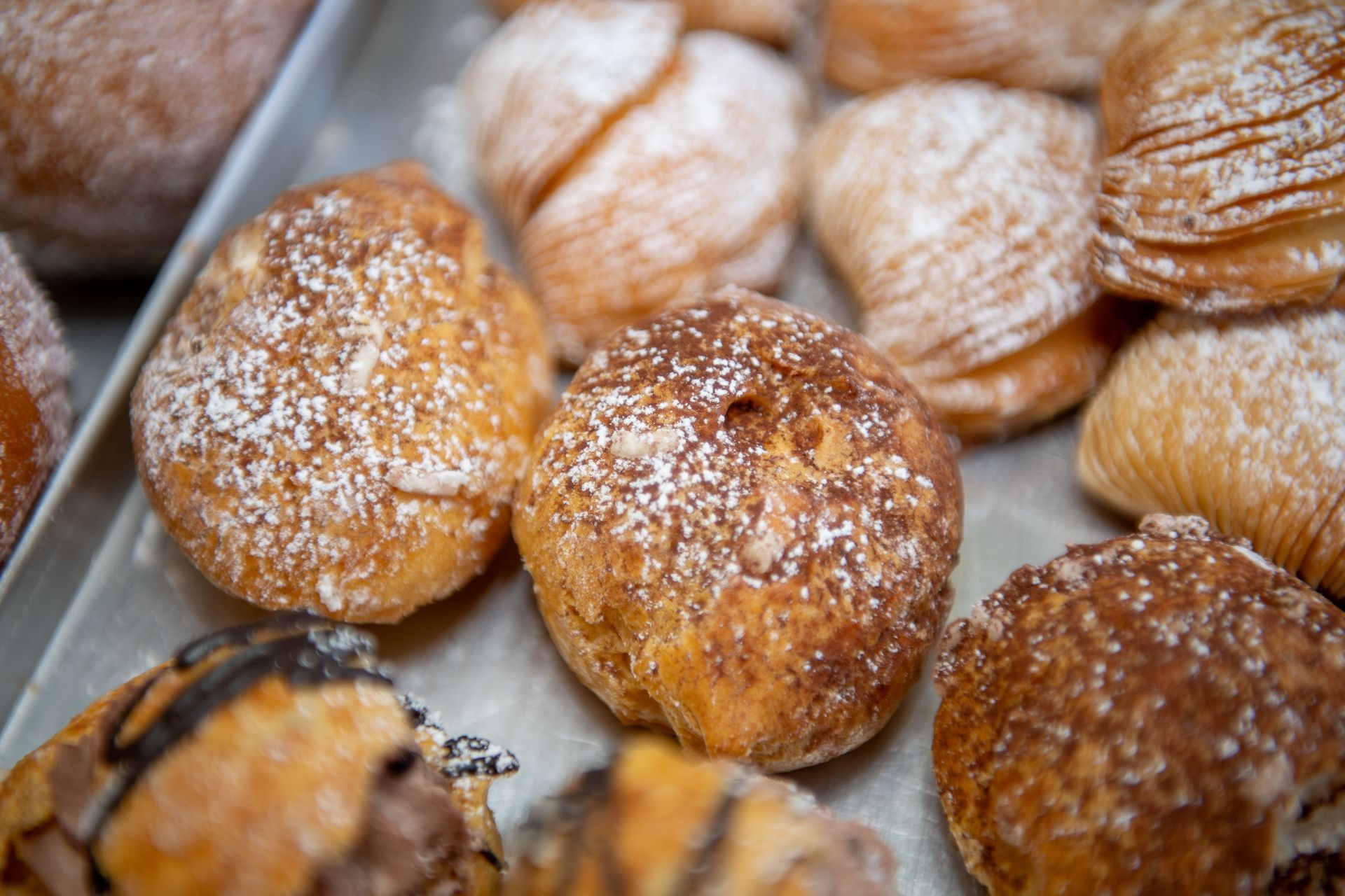 Pasticcini al cioccolato e dolci tradizionali