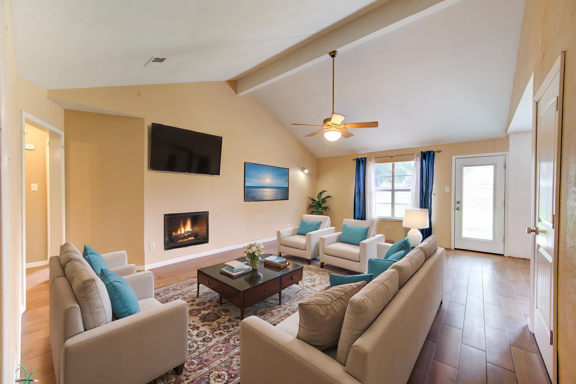 Living with fireplace