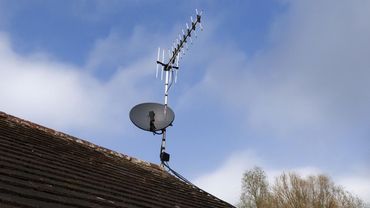 antenna being installed