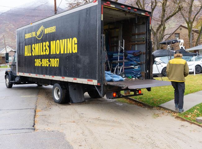 For professional movers in Orem, UT - call All Smiles Moving
