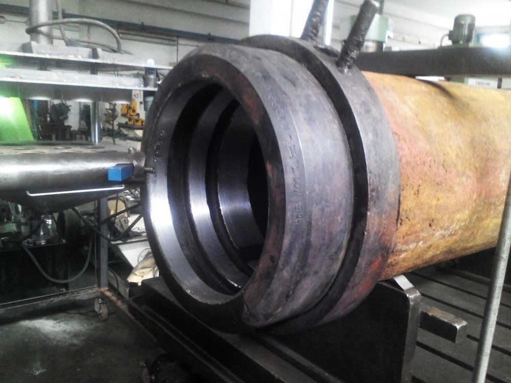 riparazione di macchina industriale