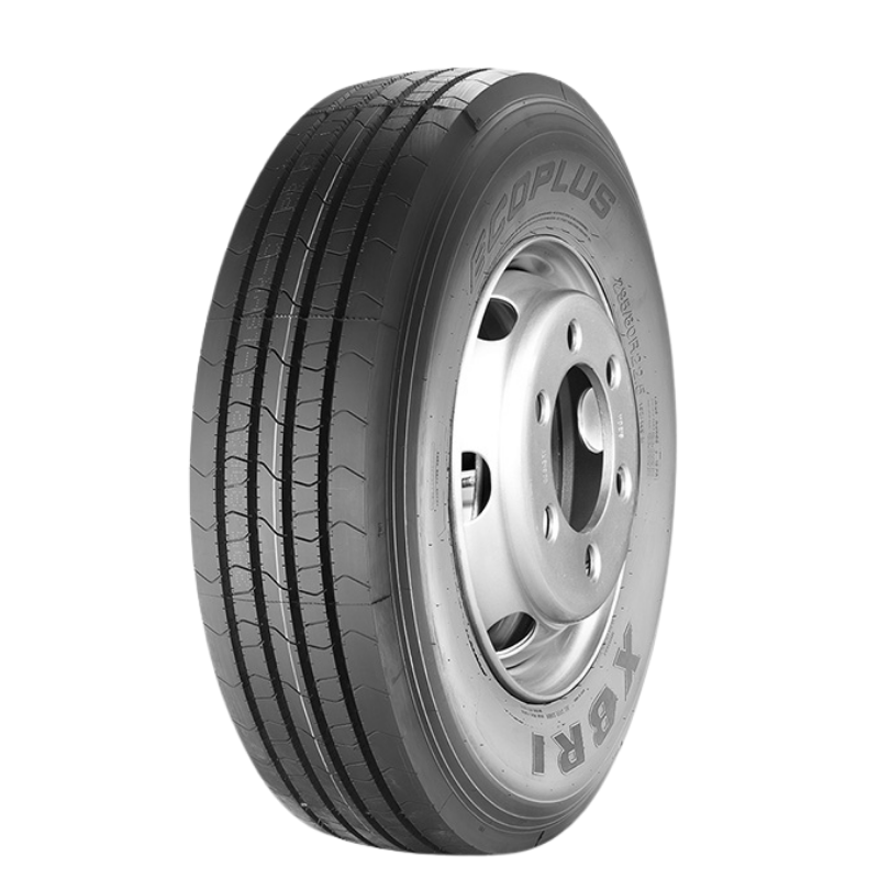 Pneu preto de caminhão com a marca