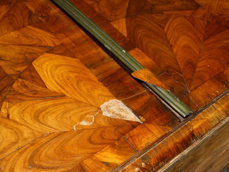 marquetry veneer repairs