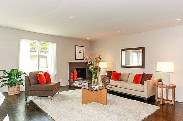 Modern Living Room — San Francisco, CA — Laurel Realty & Investment