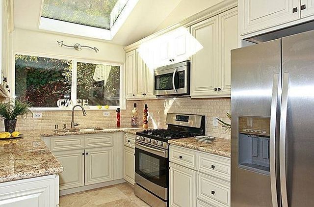 Neat Kitchen — San Francisco, CA — Laurel Realty & Investment