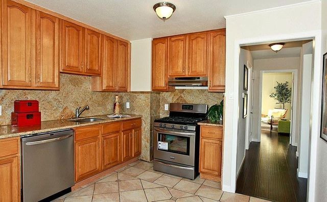 New Oven — San Francisco, CA — Laurel Realty & Investment