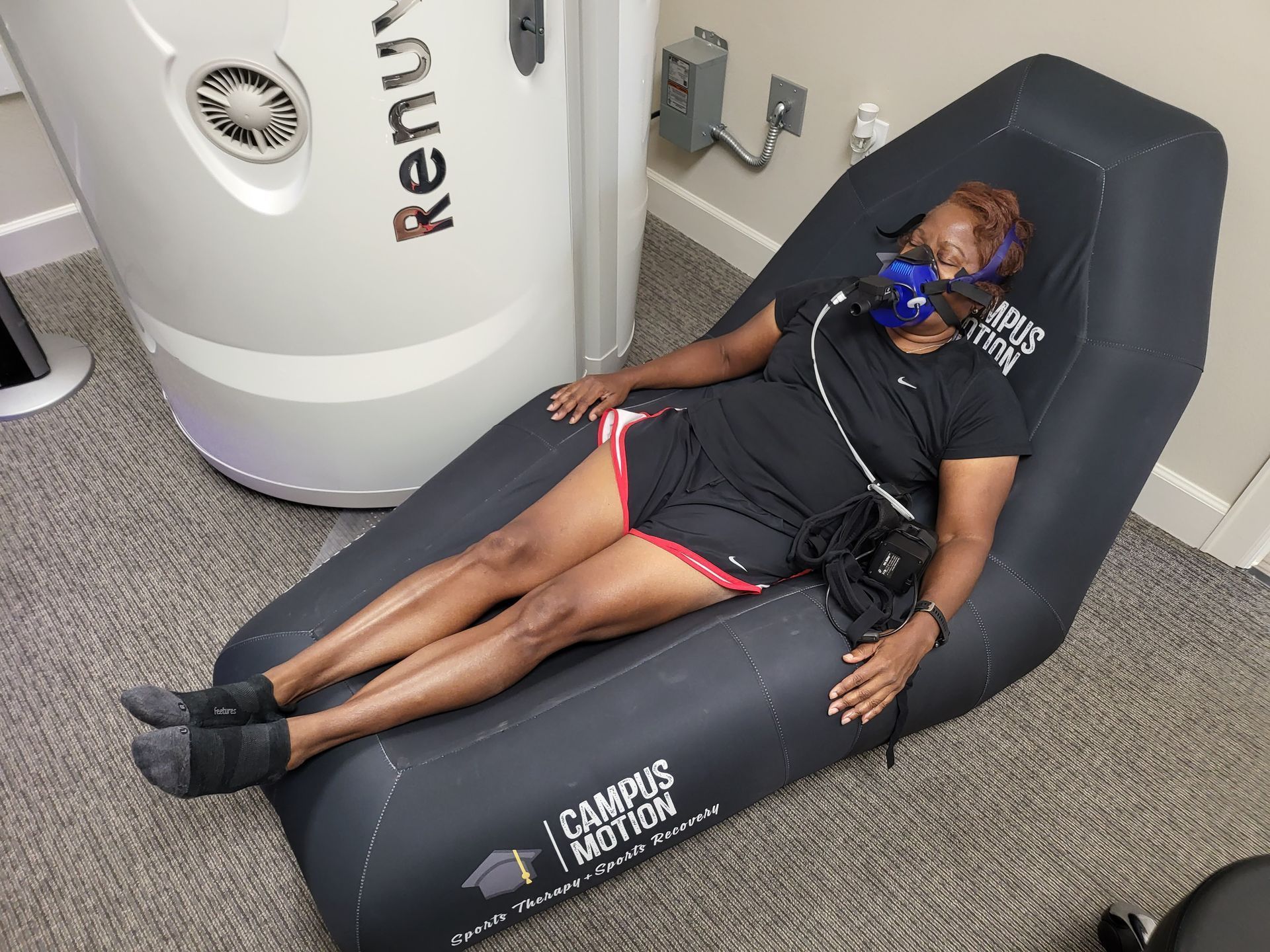 Resting metabolic rate testing on woman