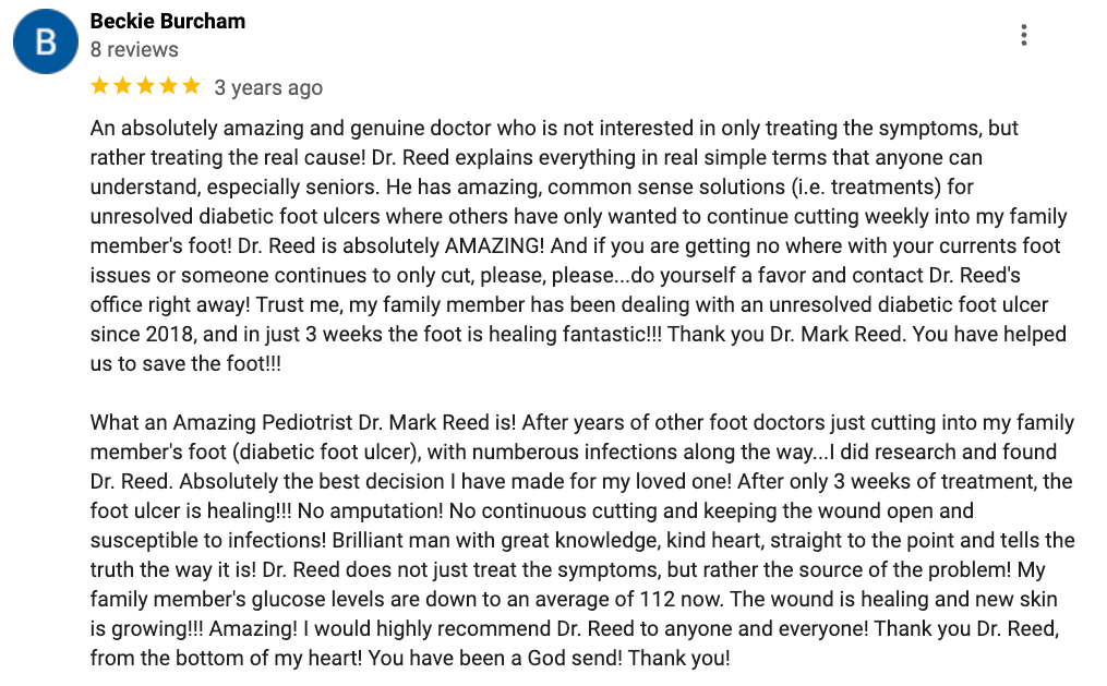 A person is giving a review of a doctor on a website.