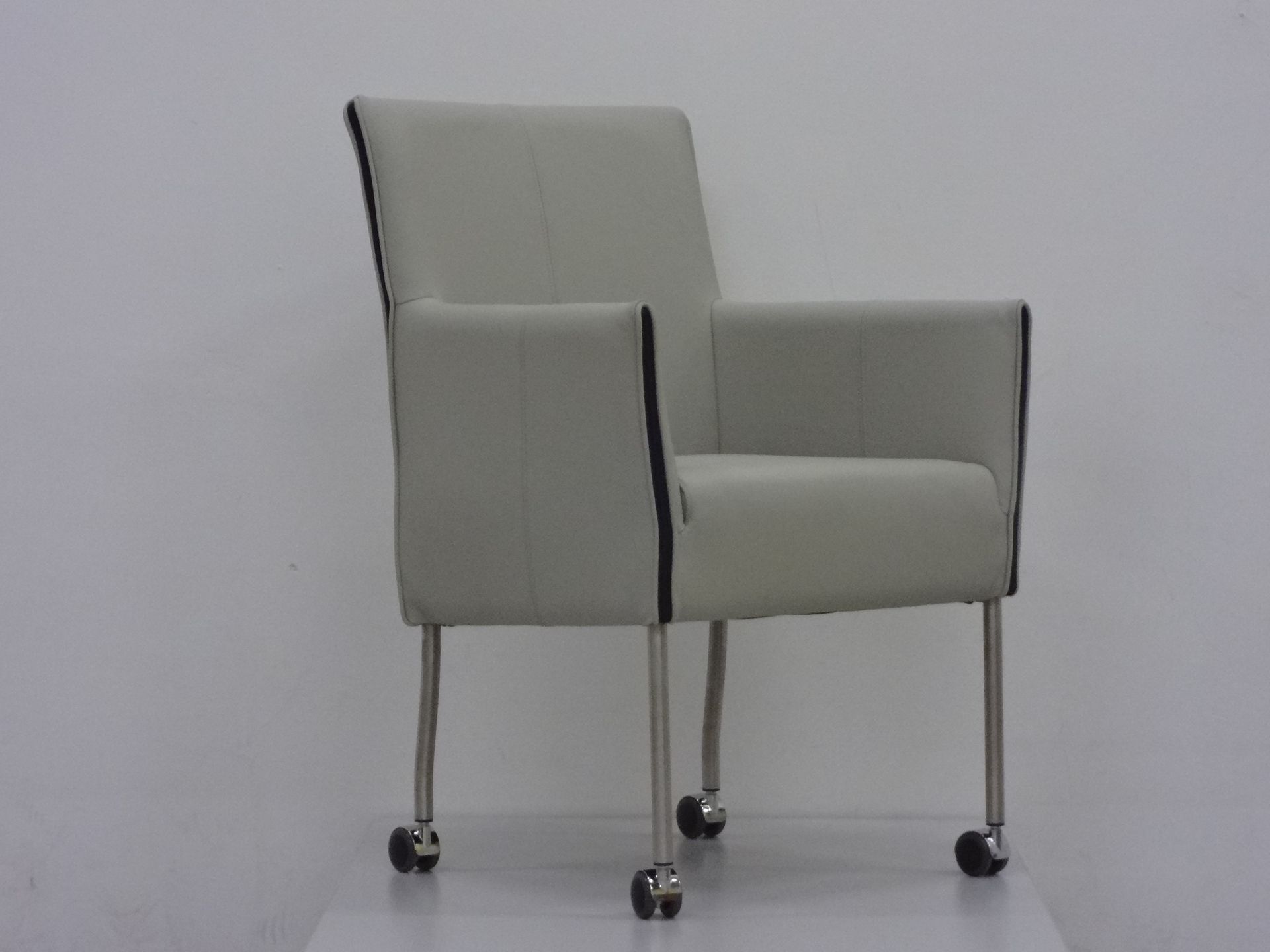 Design Armstoelen Viton Toledo leer Perle 6 stuks