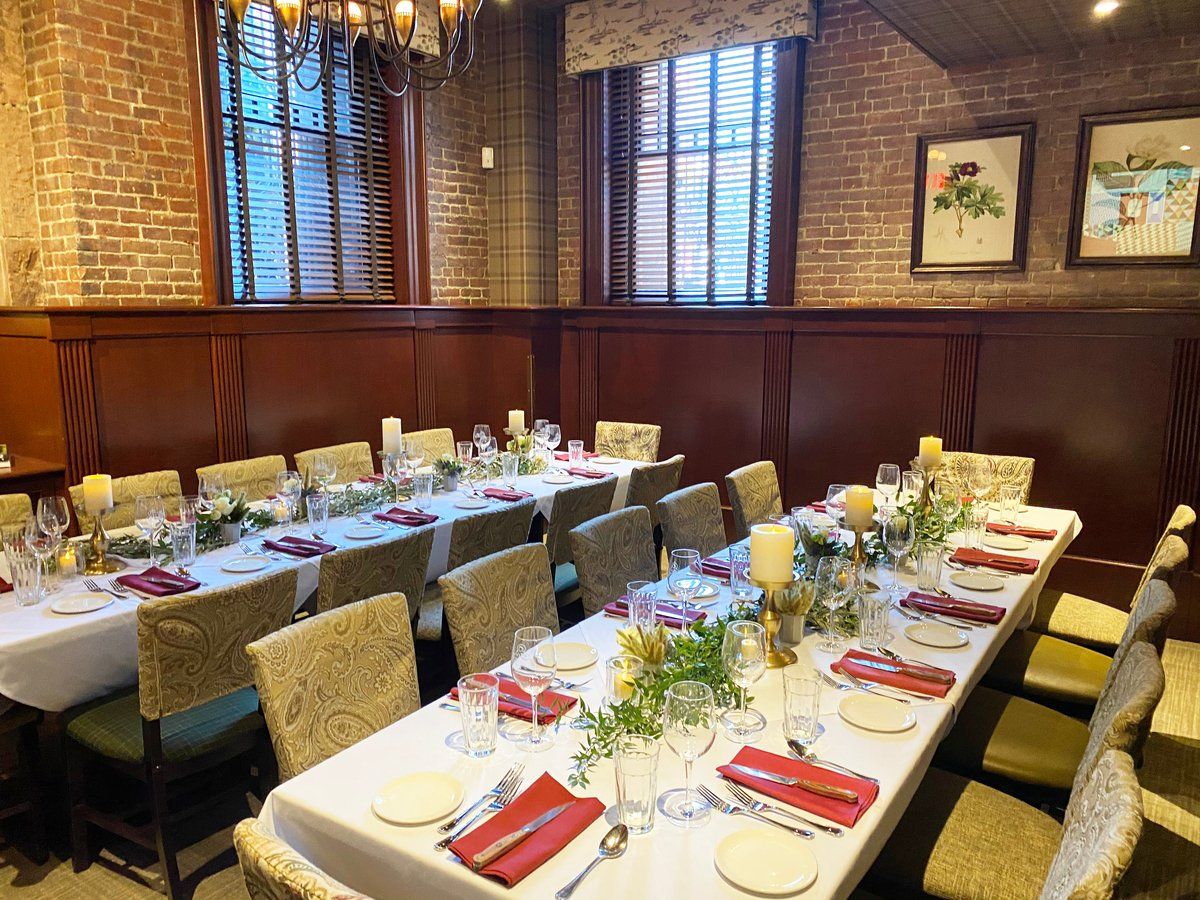 Picture of Dining Room at Joes