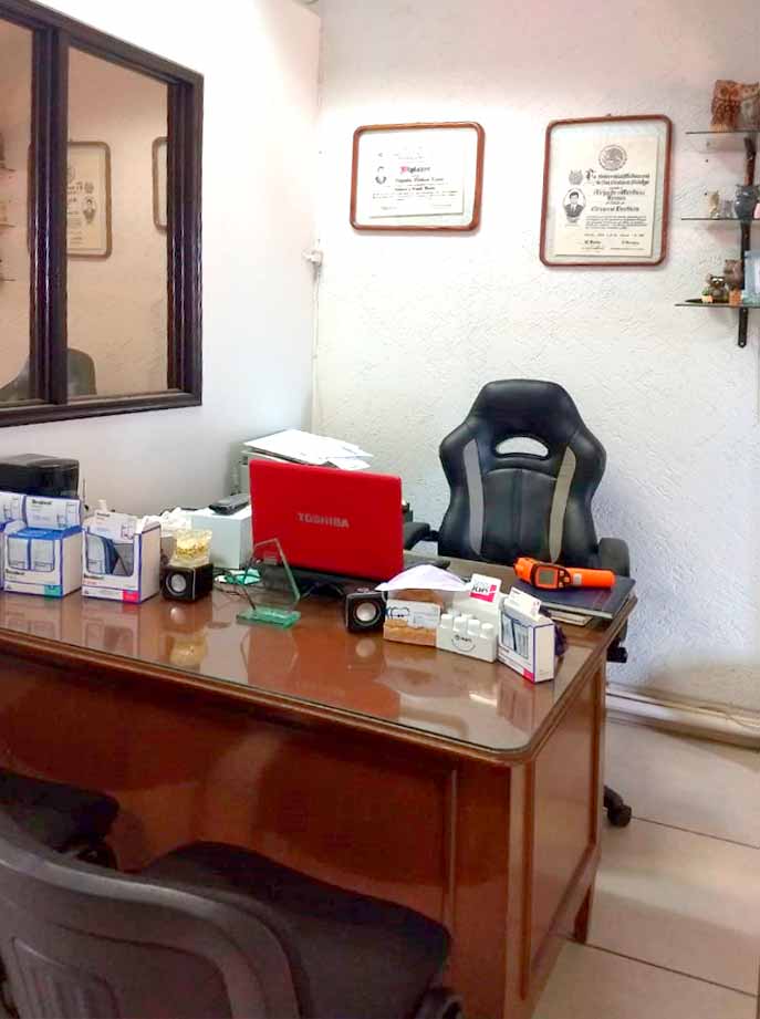 Dr. Alejandro Mendoza Lemus -