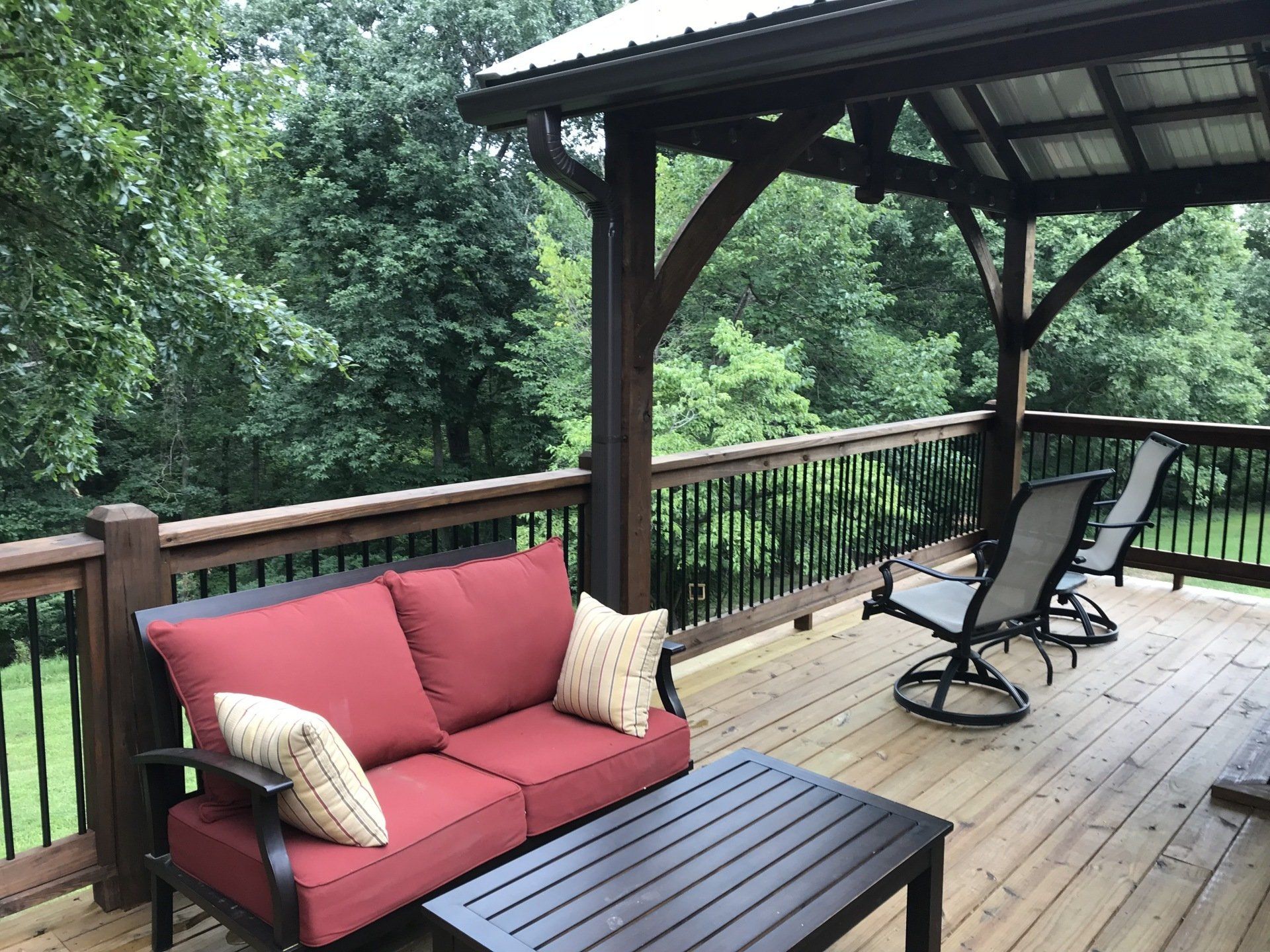 exterior deck remodeling contractors