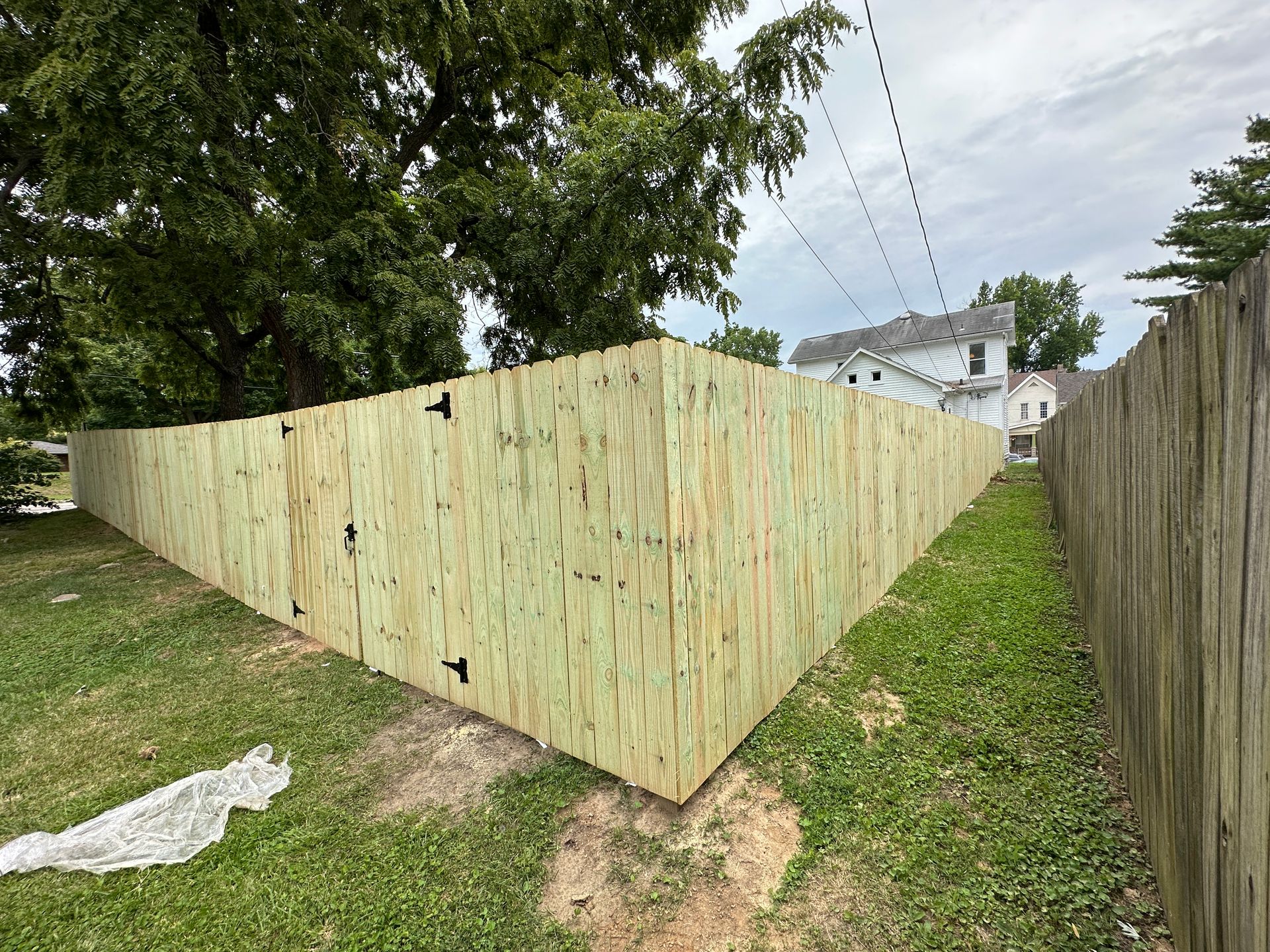 American Quality Fencing - Chain Link, Wood, Vinyl, & Aluminum Fence