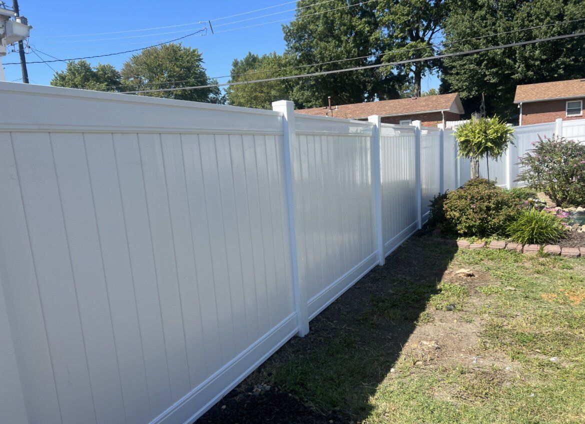 American Quality Fencing - Chain Link, Wood, Vinyl, & Aluminum Fence