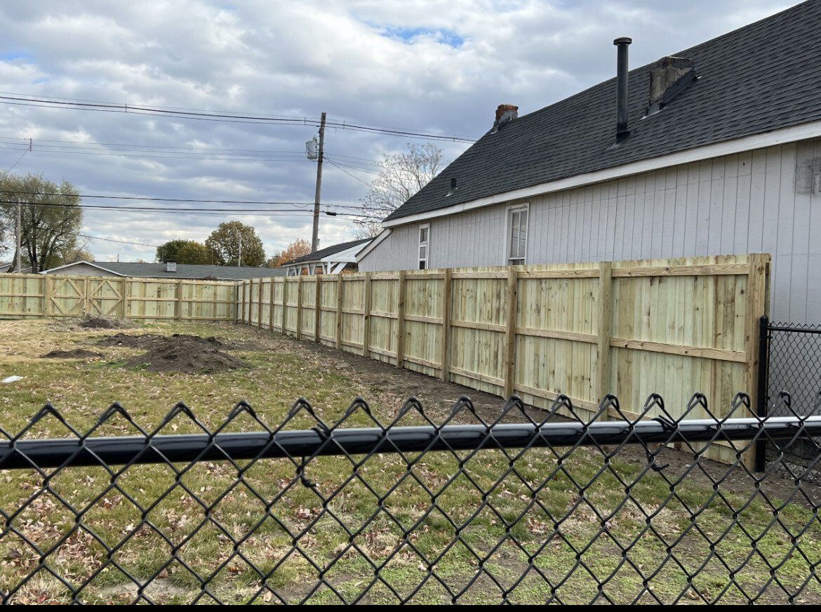 American Quality Fencing - Chain Link, Wood, Vinyl, & Aluminum Fence