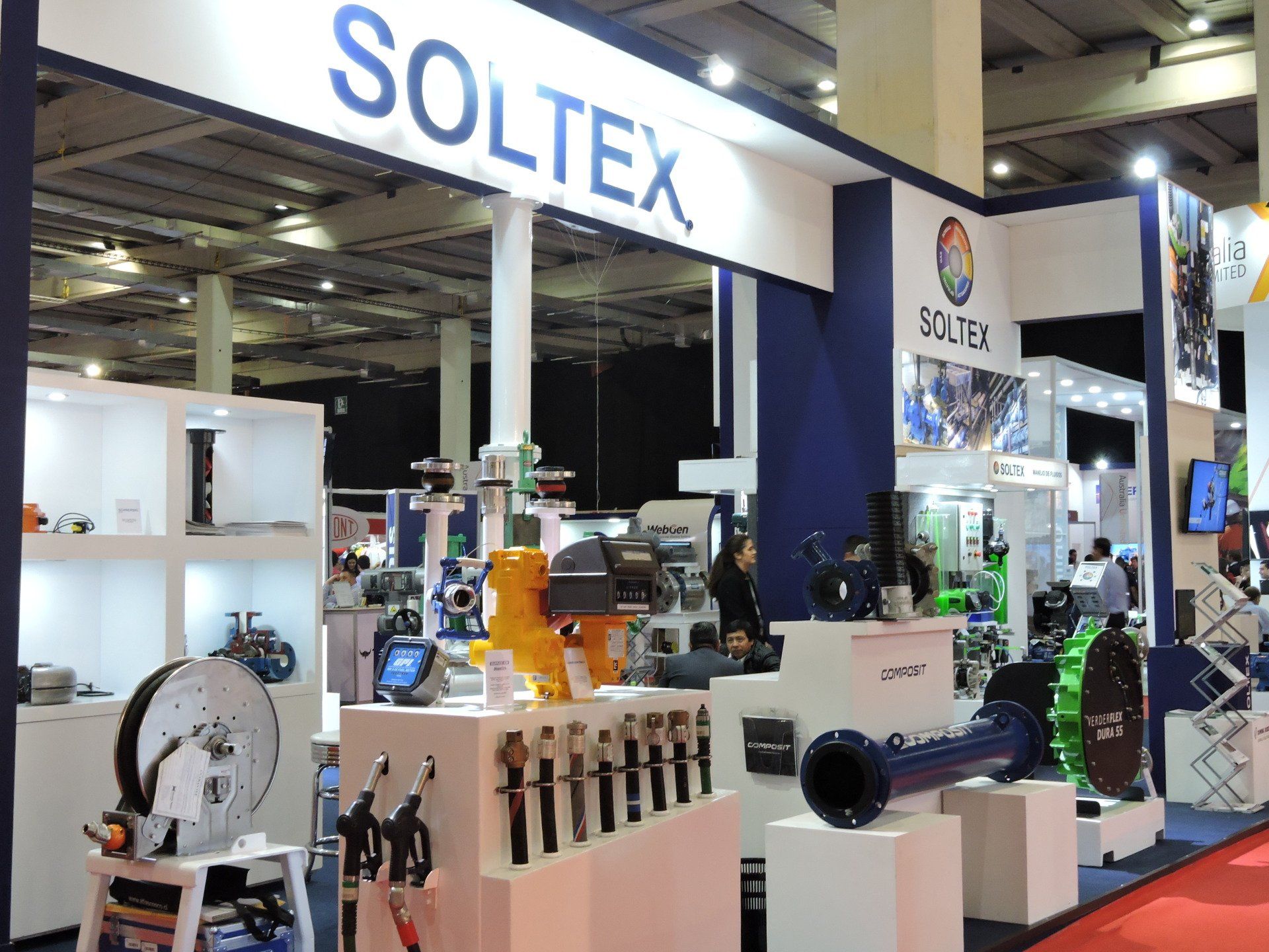 Area combustibles en el stand de Soltex en Expomin 2018