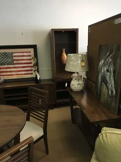 Furniture's — Livonia, MI — Chris Furniture