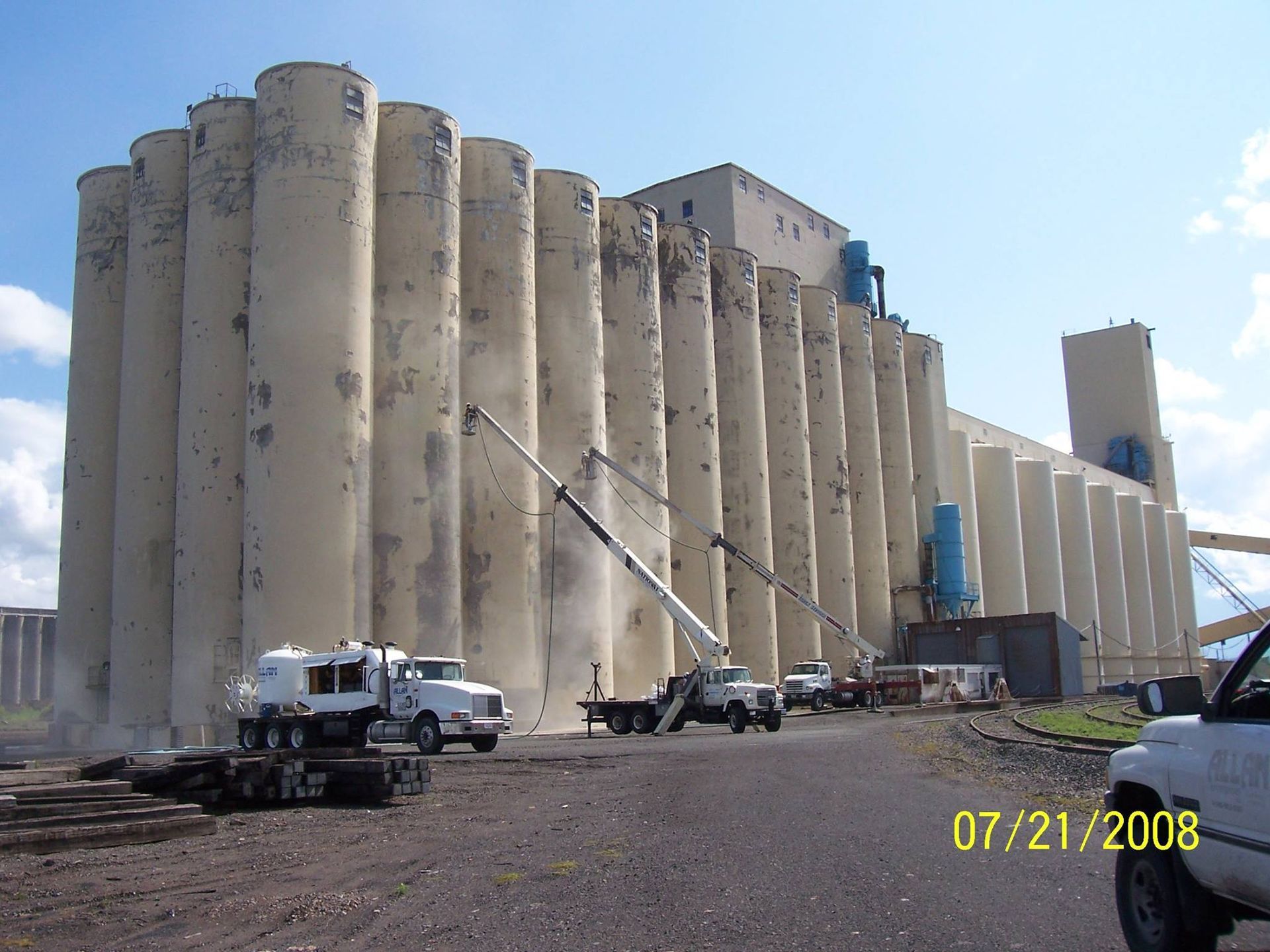 tank sand blasting and painting