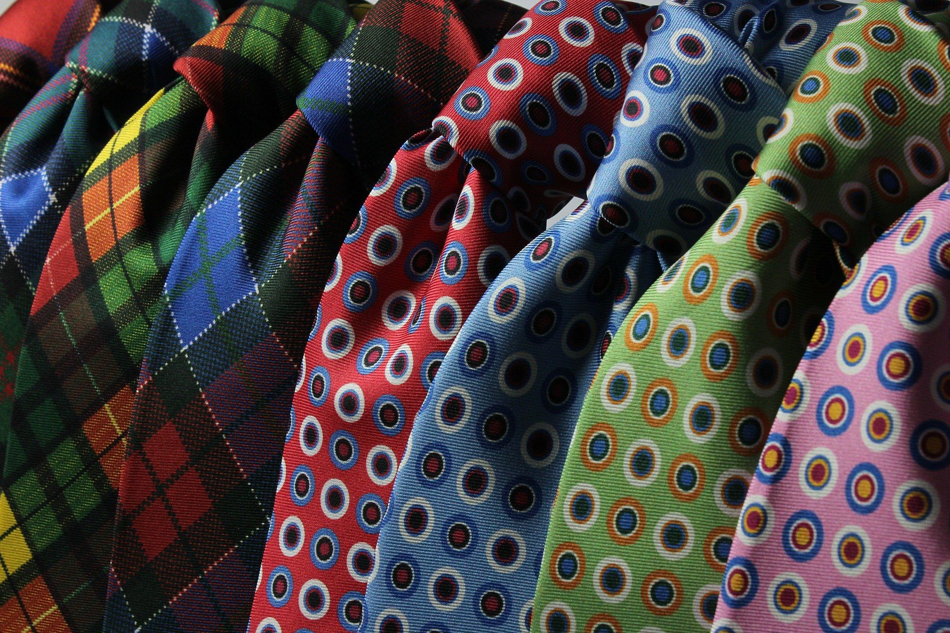 assortment of ties to wear to a funeral