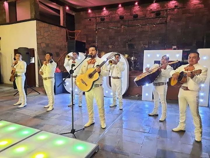 MARIACHI INTERNACIONAL DEL VALLE