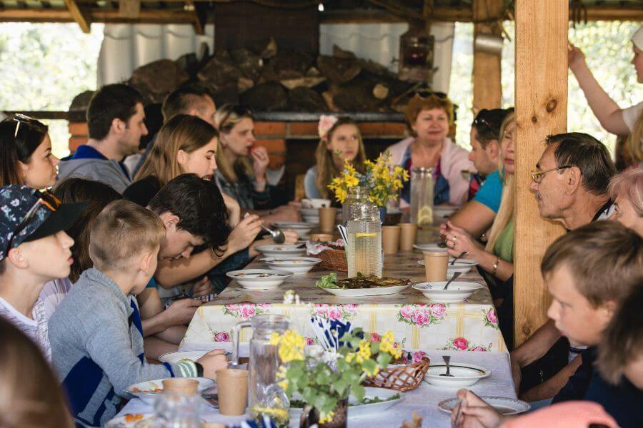Izklaides Zvejnieku sētā Dieniņas