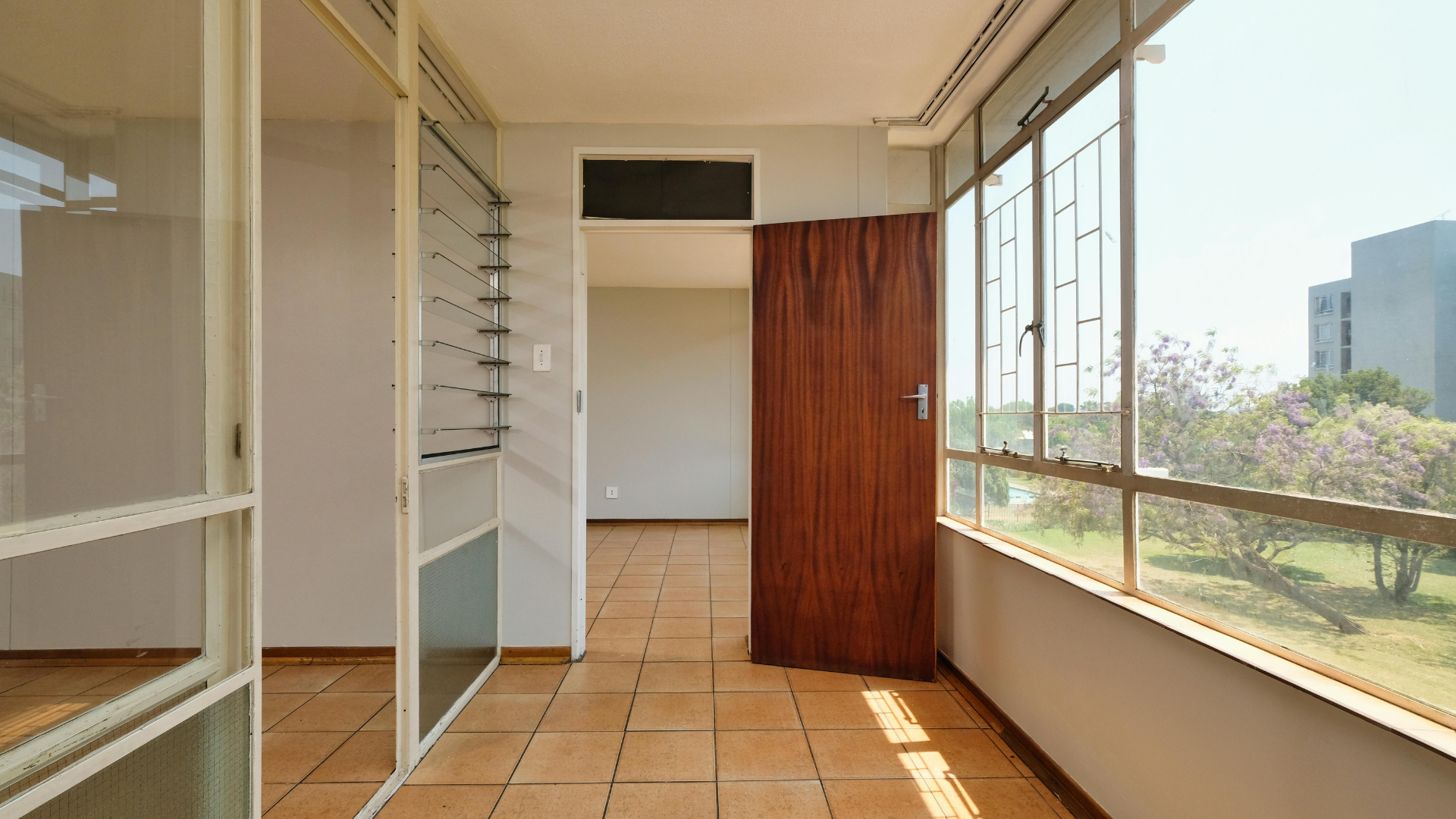 Indoor Air Quality: Why It Matters More Than You Think
For Commercial Buildings in Atlanta • Los Ang