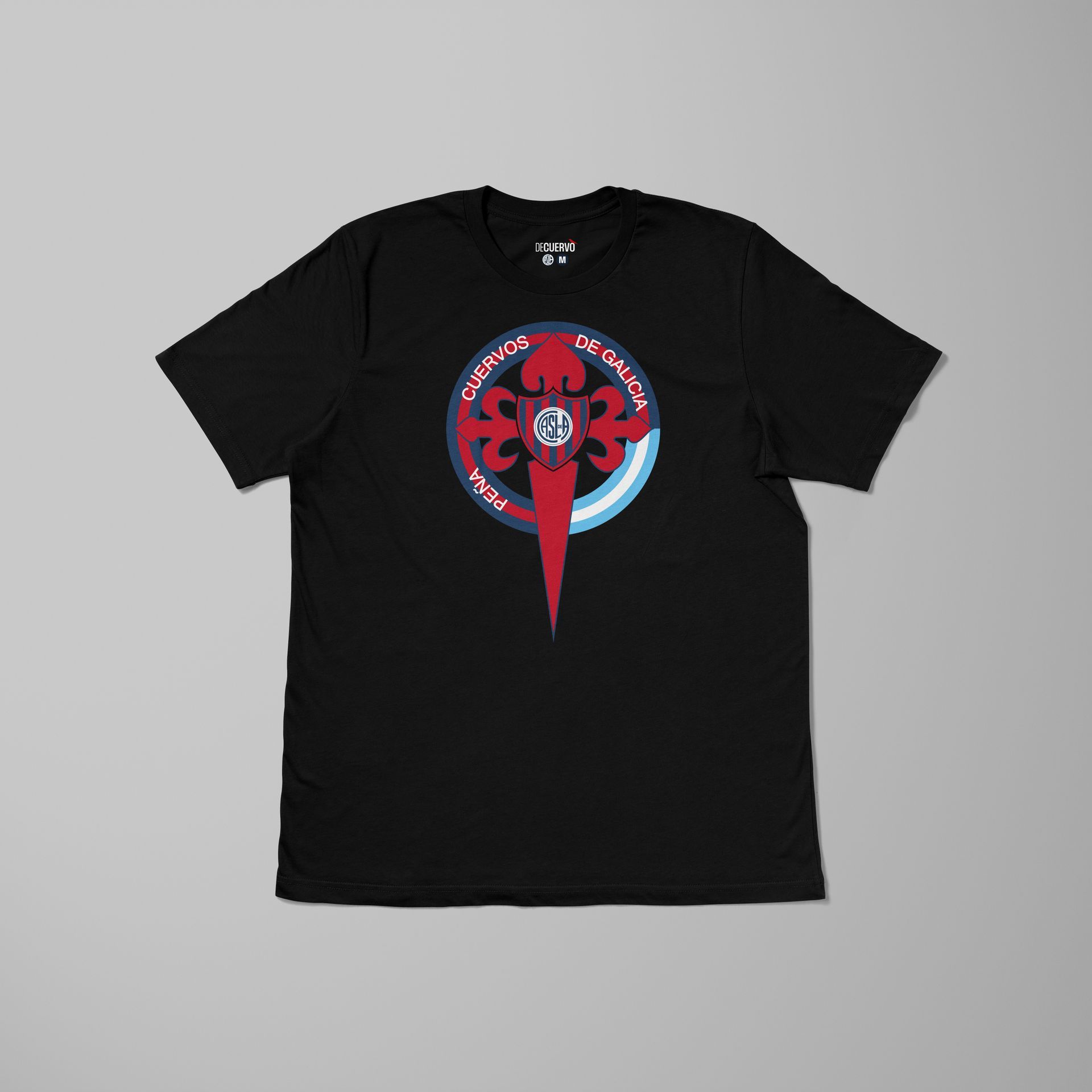 Una camiseta negra con un logo rojo y azul.