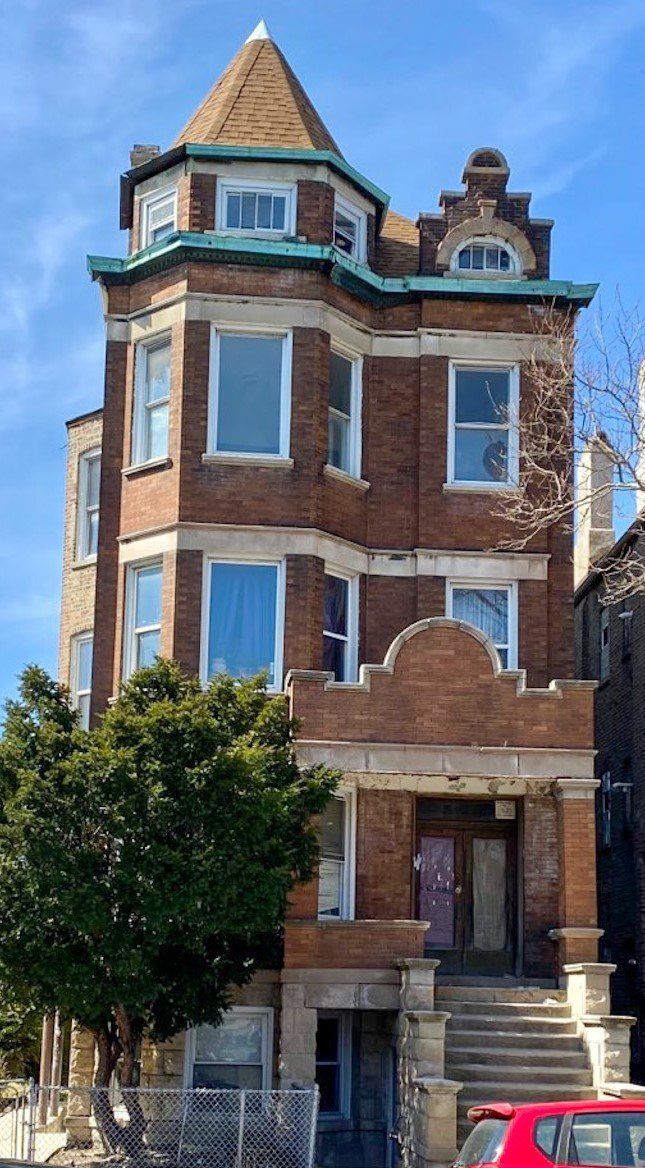 The Craftsman at 18th – West