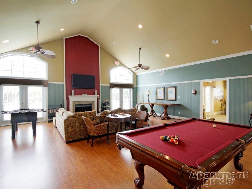 Common Area at Suites at Port Warwick