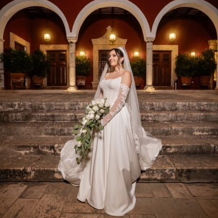 Alexis Karls headshot