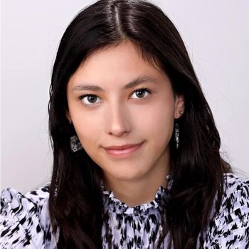 Alexis Huddleston headshot