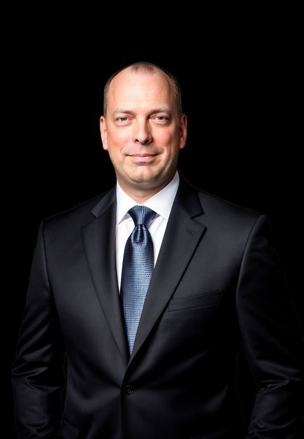 Tony Thompson headshot